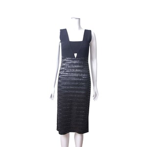 https://dbiyorq10n2b9.cloudfront.net/product-images/CAPPBUR0172/BURBERRY-SilkPolyamide-Embroidered-Evening-Dress-Black-.jpg.webp