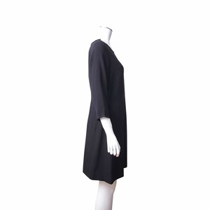 https://dbiyorq10n2b9.cloudfront.net/product-images/CAPPBUR0203/BURBERRY-Acetate-Long-Sleeve-Dress-Black_2.jpg.webp