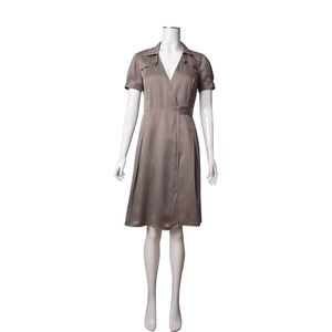 https://dbiyorq10n2b9.cloudfront.net/product-images/CAPPBUR0267/BURBERRY-Silk-Trench-Wrap-Dress-Grey-.jpg.webp
