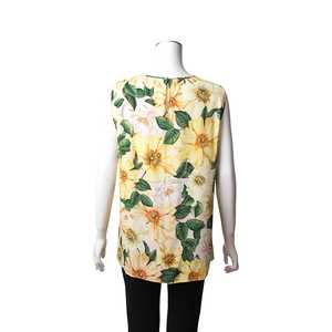 https://dbiyorq10n2b9.cloudfront.net/product-images/CAPPDG0096/DOLCE-GABBANA-Silk-Camellia-Print-Cady-Top-Multicolour_3.jpg.webp