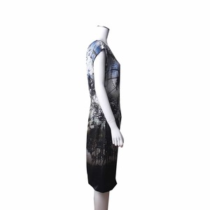 https://dbiyorq10n2b9.cloudfront.net/product-images/CAPPESC0030/ESCADA-Silk-Botanical-Dress-Multicolour_2.jpg.webp