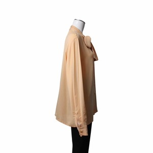 https://dbiyorq10n2b9.cloudfront.net/product-images/CAPPESC0039/ESCADA-Silk-Blouse-Cream_3.jpg.webp