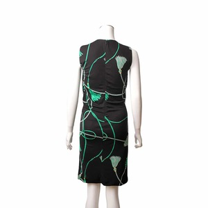 https://dbiyorq10n2b9.cloudfront.net/product-images/CAPPGUC0195/GUCCI-Rayon-Silk-Dress-Black-Green_3.jpg.webp