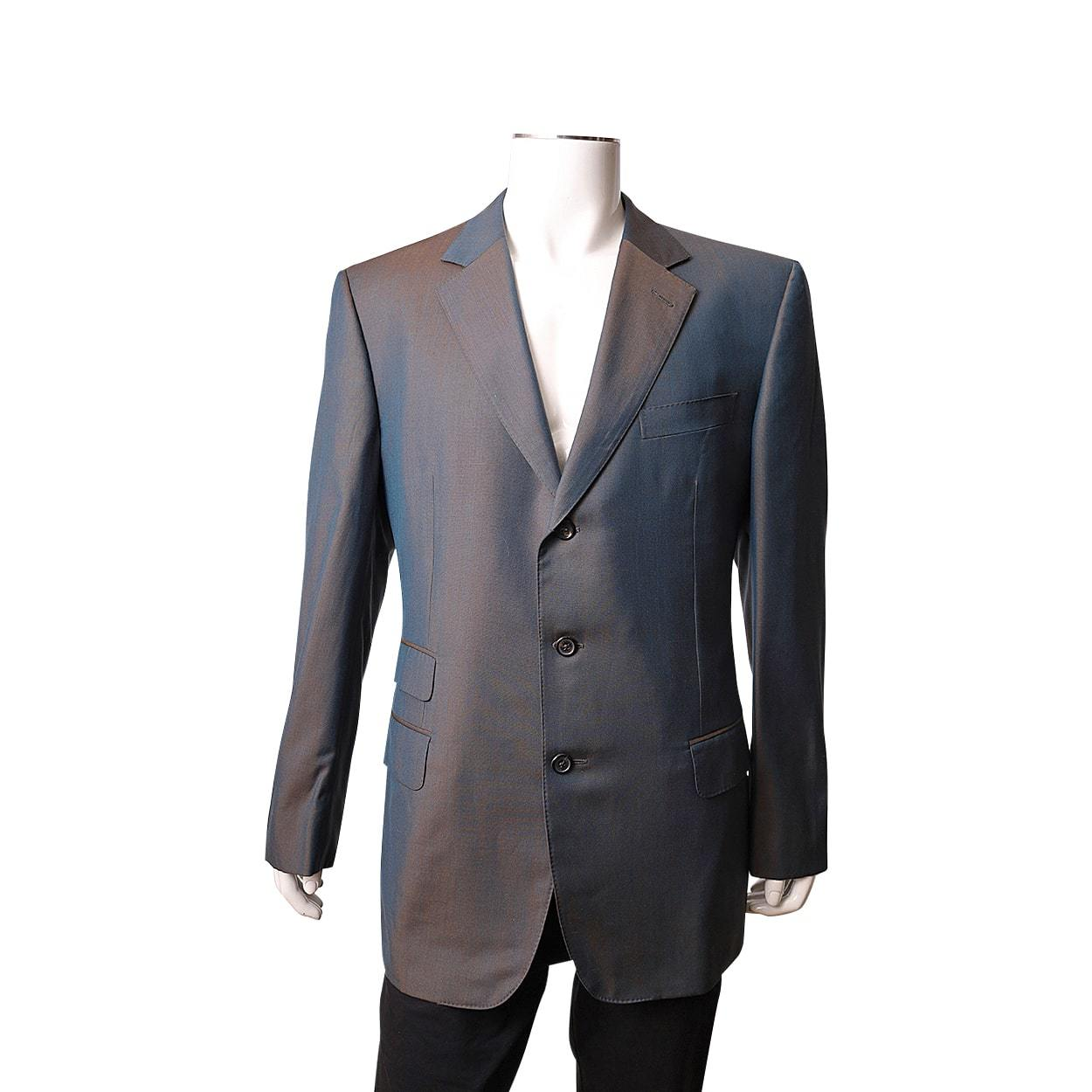 https://dbiyorq10n2b9.cloudfront.net/product-images/CAPPGUC0207/GUCCI-Vintage-Silk-Wool-Irridescent-Single-Breast-Blazer-Teal-Grey_1.jpg.webp