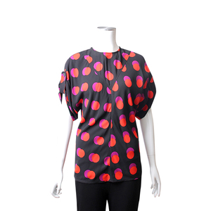 https://dbiyorq10n2b9.cloudfront.net/product-images/CAPPLV0034/LOUIS-VUITTON-Synthetic-Blouse-BlackOrange-3.jpg.webp