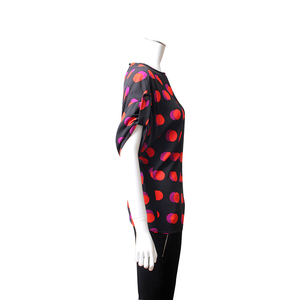 https://dbiyorq10n2b9.cloudfront.net/product-images/CAPPLV0034/LOUIS-VUITTON-Synthetic-Blouse-BlackOrange.jpg.webp