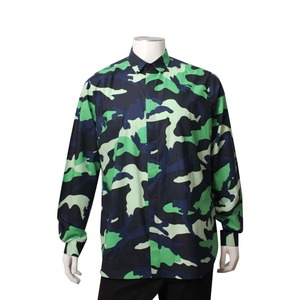 https://dbiyorq10n2b9.cloudfront.net/product-images/CAPPVAL0009/VALENTINO-Cotton-Camouflage-Shirt-NavyGreen-..jpg.webp