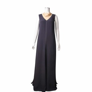 https://dbiyorq10n2b9.cloudfront.net/product-images/CAPPVAL0045/VALENTINO-Silk-Evening-Dress-Navy-1.jpg.webp
