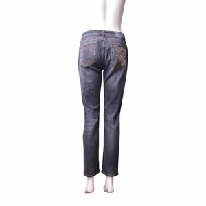https://dbiyorq10n2b9.cloudfront.net/product-images/CAPPVER0087/VERSACE-COLLECTION-Cotton-Blend-Jeans-Washed-Grey_3.jpg.webp