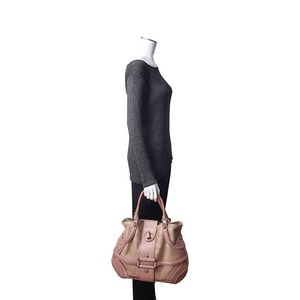 https://dbiyorq10n2b9.cloudfront.net/product-images/CBAGAMQ0012/ALEXANDER-MCQUEEN-Vintage-Leather-Top-Handle-Bag-BeigePink.jpg.webp