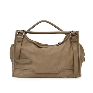 https://dbiyorq10n2b9.cloudfront.net/product-images/CBAGBUR0055/BURBERRY-Leather-Tote-Olive-Green-back.jpg.webp