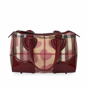 https://dbiyorq10n2b9.cloudfront.net/product-images/CBAGBUR0060/BURBERRY-Patent-Heart-Print-Boston-Bag-Pink-back.jpg.webp