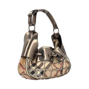 https://dbiyorq10n2b9.cloudfront.net/product-images/CBAGBUR0159/BURBERRY-Supernova-Patent-Studded-Warrior-Bag-Beige_2.jpg.webp