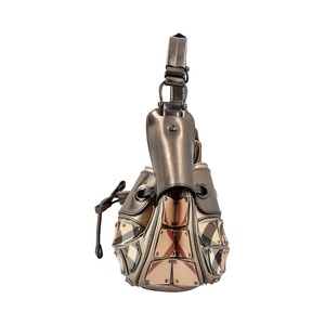https://dbiyorq10n2b9.cloudfront.net/product-images/CBAGBUR0159/BURBERRY-Supernova-Patent-Studded-Warrior-Bag-Beige_4.jpg.webp