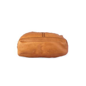 https://dbiyorq10n2b9.cloudfront.net/product-images/CBAGBUR144/BURBBERY-Soft-Leather-Belted-Tote-bottom.jpg.webp