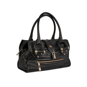 https://dbiyorq10n2b9.cloudfront.net/product-images/CBAGBUR185/BURBERRY-Quilted-Leather-Large-Manor-Tote-Black-angle.jpg.webp