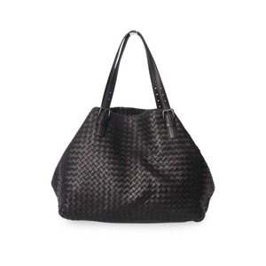 https://dbiyorq10n2b9.cloudfront.net/product-images/CBAGBV0039/BOTTEGA-VENETA-Nappa-Intrecciato-Medium-Cesta-Tote-Black_4.jpg.webp