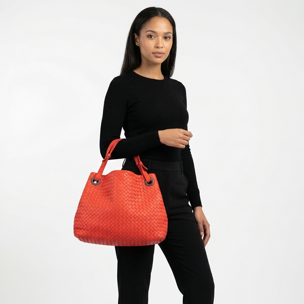 Intrecciato Leather Garda Medium Shoulder Bag Red