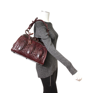 https://dbiyorq10n2b9.cloudfront.net/product-images/CBAGCD0013/CHRISTIAN-DIOR-Leather-Samourai-1947-Intrecciato-Frame-Bag-Brown-Limited-Edition-Mannequin.jpg.webp