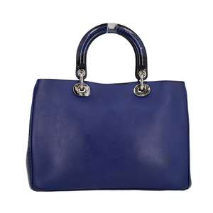 https://dbiyorq10n2b9.cloudfront.net/product-images/CBAGCD0041/CHRISTIAN-DIOR-Leather-Python-Diorissimo-Tote-Blue_5.jpg.webp