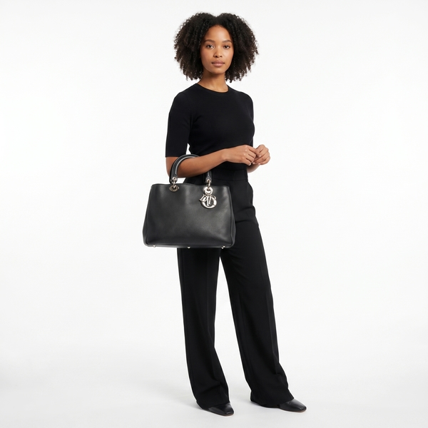 Leather Medium Diorissimo Tote Black