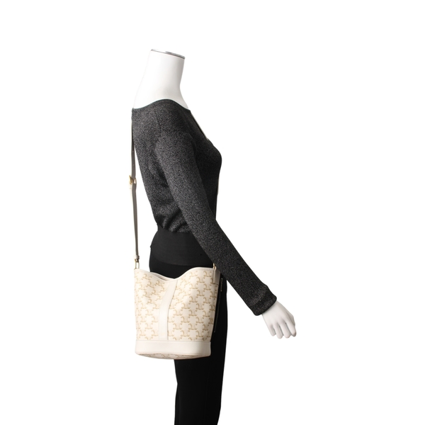 Leather Triomphe Bucket Bag Off White