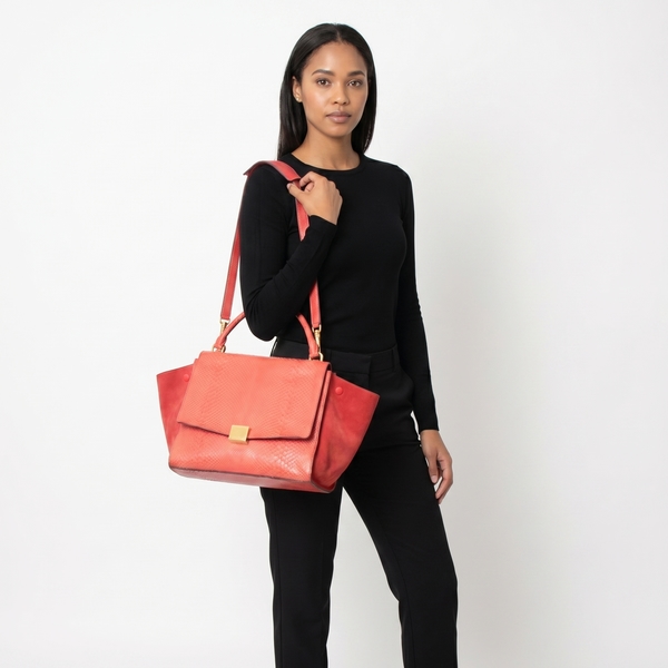 Python Trapeze Medium Bag Red
