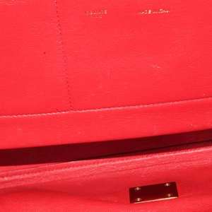 https://dbiyorq10n2b9.cloudfront.net/product-images/CBAGCEL101/CELINE-Medium-Trapeze-Python-bag-red-interior1.jpg.webp