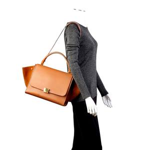 https://dbiyorq10n2b9.cloudfront.net/product-images/CBAGCEL102/CELINE-Medium-Trapeze-Brown-mannequin.jpg.webp