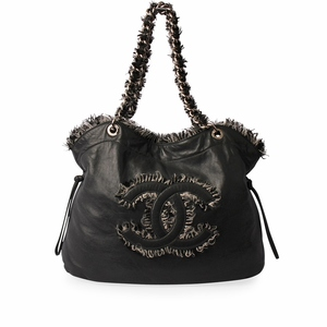 https://dbiyorq10n2b9.cloudfront.net/product-images/CBAGCH0005/CHANEL-Leather-Tweedy-CC-Tote-Grey-front.jpg.webp