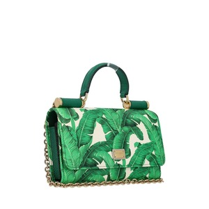 https://dbiyorq10n2b9.cloudfront.net/product-images/CBAGDG0070/DOLCE-GABBANA-Leather-Miss-Sicily-Banana-Leaf-Von-Wallet-On-Chain-Green_2.jpg.webp