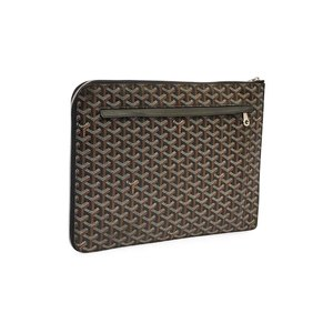 https://dbiyorq10n2b9.cloudfront.net/product-images/CBAGGOY0001/GOYARD-Goyardine-Sorbonne-Document-Holder-Black-angle.jpg.webp