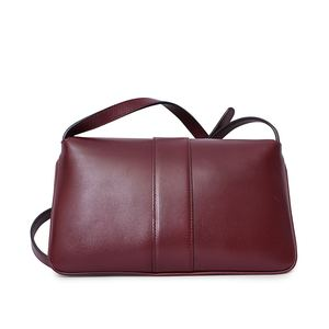https://dbiyorq10n2b9.cloudfront.net/product-images/CBAGGUC0510/GUCCI-Leather-Arli-Small-Shoulder-Bag-Burgundy-6.jpg.webp