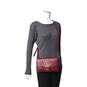 https://dbiyorq10n2b9.cloudfront.net/product-images/CBAGGUC0510/GUCCI-Leather-Arli-Small-Shoulder-Bag-Burgundy.jpg.webp
