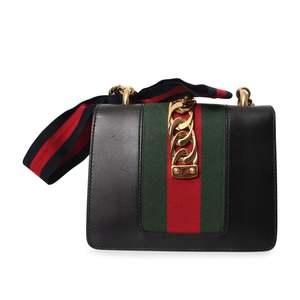 https://dbiyorq10n2b9.cloudfront.net/product-images/CBAGGUC0802/GUCCI-Leather-Mini-Sylvie-Shoulder-Bag-Black_4.jpg.webp