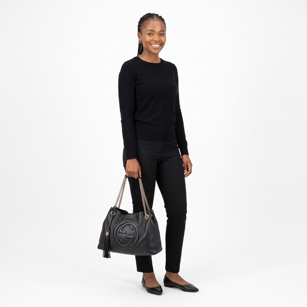 Grained Leather Medium Soho Chain Tote Black