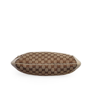 https://dbiyorq10n2b9.cloudfront.net/product-images/CBAGGUC453/GUCCI-GG-Horsebit-Hobo-Beige-bottom.jpg.webp