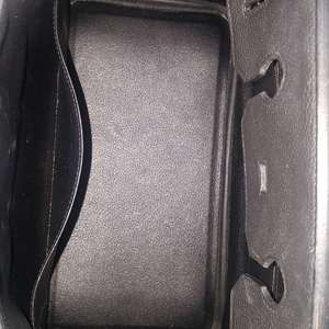https://dbiyorq10n2b9.cloudfront.net/product-images/CBAGHER0007/HERMES-Togo-Birkin-35-Black-interior-1.jpg.webp