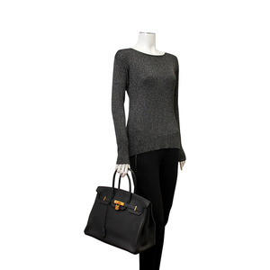 https://dbiyorq10n2b9.cloudfront.net/product-images/CBAGHER0007/HERMES-Togo-Birkin-35-Black-mannequin.jpg.webp