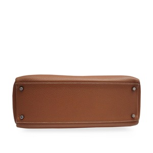 https://dbiyorq10n2b9.cloudfront.net/product-images/CBAGHER0009/HERMES-Taurillon-Clemence-Retourne-Kelly-35-Bottom.jpg.webp