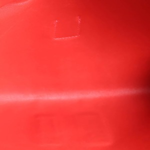 https://dbiyorq10n2b9.cloudfront.net/product-images/CBAGHER0017/HERMES-Leather-Jige-Elan-Clutch-Bag-Red_7.jpg.webp