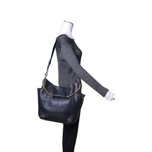 https://dbiyorq10n2b9.cloudfront.net/product-images/CBAGJC0072/JIMMY-CHOO-Leather-Anna-Tote-Black.jpg.webp