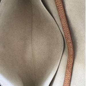 https://dbiyorq10n2b9.cloudfront.net/product-images/CBAGLV0061/LOUIS-VUITTON-Vintage-Monogram-Twin-Pochette-GM-interior.jpg.webp
