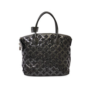 https://dbiyorq10n2b9.cloudfront.net/product-images/CBAGLV0138/LOUIS-VUITTON-Vernis-Fascination-Lockit-Tote-Black-Limited-Edition-back.jpg.webp