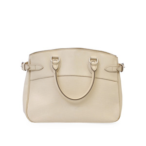 https://dbiyorq10n2b9.cloudfront.net/product-images/CBAGLV0153/LOUIS-VUITTON-Epi-Passy-PM-Ivory-back.jpg.webp