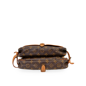 https://dbiyorq10n2b9.cloudfront.net/product-images/CBAGLV0365/LOUIS-VUITTON-Monogram-Saumur-MM-Bottom.jpg.webp