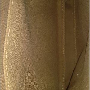 https://dbiyorq10n2b9.cloudfront.net/product-images/CBAGLV0365/LOUIS-VUITTON-Monogram-Saumur-MM-interior.jpeg.webp