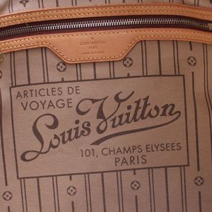 https://dbiyorq10n2b9.cloudfront.net/product-images/CBAGLV0778/LOUIS-VUITTON-Monogram-Neverfull-GM.jpg.webp