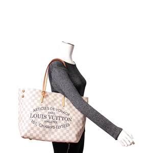 https://dbiyorq10n2b9.cloudfront.net/product-images/CBAGLV1200/LOUIS-VUITTON-Damier-Azur-Cabas-Articles-De-Voyage-MM.jpg.webp