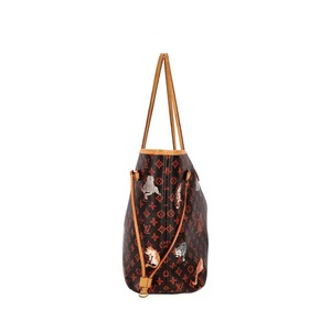 https://dbiyorq10n2b9.cloudfront.net/product-images/CBAGLV1231/LOUIS-VUITTON-X-Grace-Coddington-Catogram-Neverfull-MM-Limited-Edition_5.jpg.webp
